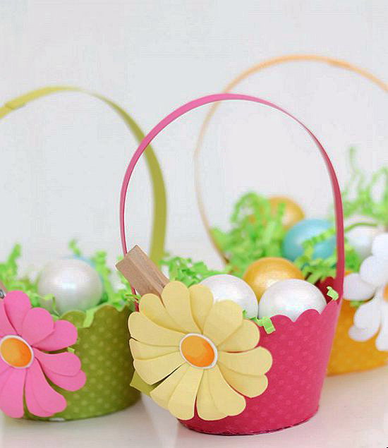 蛋糕彩纸杯做花篮手工小篮子制作教程的方法教程