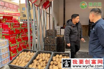 10年产地代卖盘下批发档口，与惠农代卖合作，实现无忧卖货